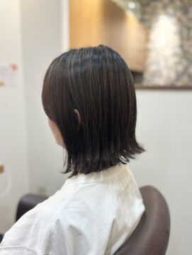 フリージア(freesia) 外ハネボブ/ニュアンスカラー/30代40代50代/ツヤ髪