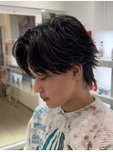 フェザーショートパーマ刈り上げ黒髪マッシュセンターパート