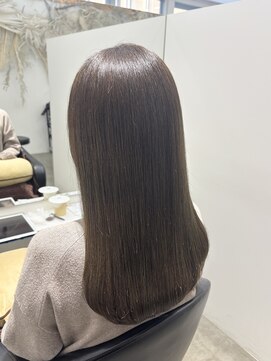 イレス 新札幌店(IRESU) ドレスヘア/アッシュブラウン/髪質改善