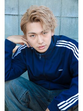 ニューヨークニューヨーク 姫路広畑店(NYNY) 波打ち耳かけアップバング