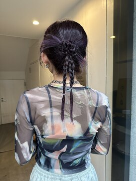 フェイヴィーズ(FavyS) タイトかつ個性的なヘアセット