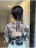 タイトかつ個性的なヘアセット