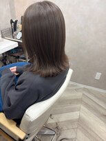 キラーナセンダイ(KiRANA SENDAI)&nbsp;[外ハネミディアムヘア/オリーブグレージュ]