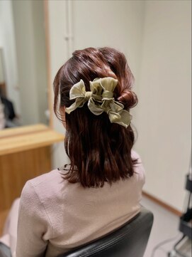 クリック(Click) 黒髪/クラゲヘアー/オリーブグレー/小顔/ココアベージュ/小倉