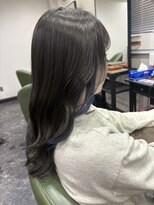 美容室 グリリ(guriri) ネイビーインナーで魅せるレイヤースタイル