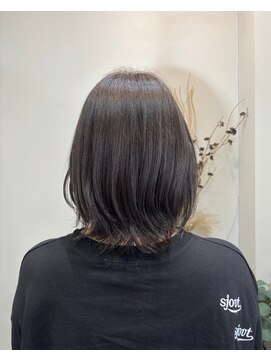 ロッカ(ROCCA) クールショートナチュラルミディボブ×透明感カラー
