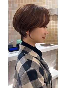 ピークアブー 銀座並木通り(PEEK-A-BOO) 前髪の流れるショートカット