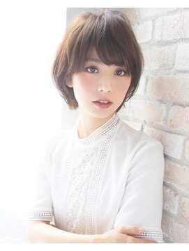 ボニークチュール(BONNY COUTURE) 大人可愛いナチュラルフェミニンなショートボブ