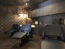 《cheRm内観紹介◆シャンプースペース》ゆったり寛げるフルフラットシャンプー台でぐっすりお休み下さい♪