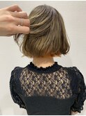 ミルクティーベージュ×オレンジインナーカラー×ふわっとボブ