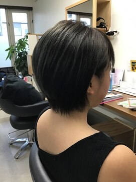 シーヘアーファクトリー(sii Hair Factory) 耳かけ似合わせカット