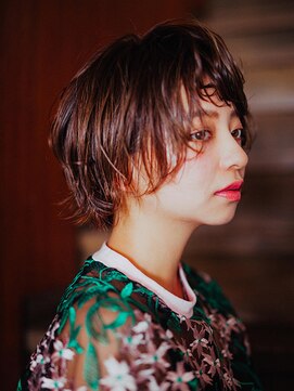 フローラビューティーヘアー(Flora Beauty Hair) ニュアンスショートボブ/20代/30代/40代/50代/岡山/表町
