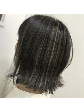 ココンフワット (Coconfouato) グレーハイライトカラー