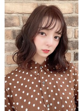 リークフー(Ree cu fuu) シースルーバングウェーブスタイル透明感ブラウンくびれミディ