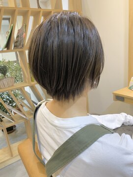 ビー(be..) 丸みが可愛いショートボブ