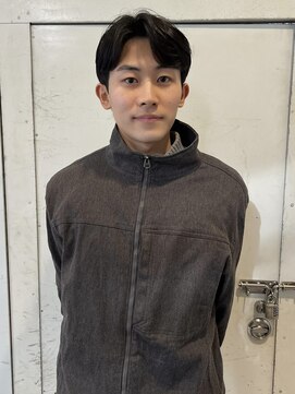 ゼストプール(ZEST POOL) センターパート　リクルートヘア　men's