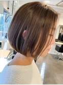 表参道切りっぱなしボブミディアムボブグレージュカラー40代50代