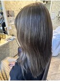 シナモンベージュ