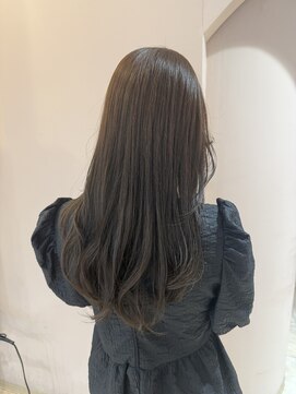 レジナヴィータ 栄(Reginavita) オリーブグレージュカラー