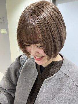 ヴァイス 新宿店(VAICE) ミルクティーカラー