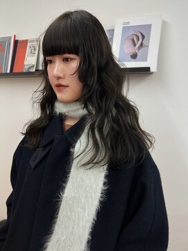 ヌーヴ(Nu:v) レイヤーカット/オリーブカラー