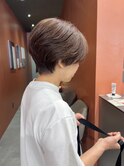 丸みシルエット×襟足すっきり美フォルムショート