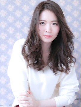 ラ ブレス 大阪梅田(LaBless) ツヤ感で差をつける☆弾むようなローレイヤースタイル