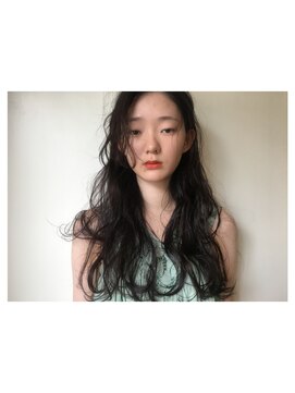 リル(Lilu) lilu2017/029 ロング×黒髪×アンニュイ クロカワケンタ