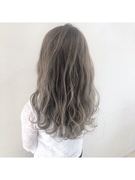 リー 枚方(Lee) ハイトーングレージュ×ブリーチ