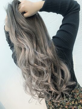 ラビス(Lovis) ミディアム/暗めカラー/デザインカラー/フェイスフレーミング