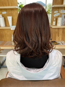 シオリ(shi.o.ri.) パーマに向けて巻いてみましたミディアム