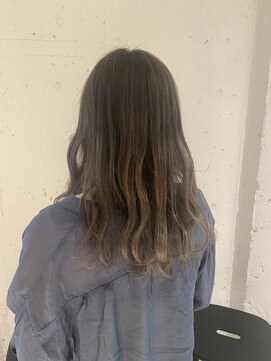 ラミ(L'ami) セミロング×グラデーションカラー