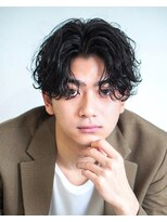 ツーブロック波巻きセンターパート