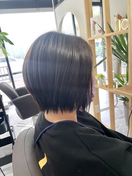 アムヘアー(A.M. hair) 丸みショートボブ