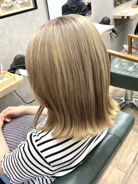 リベストバイジェービー 稲毛(li best. byjb) ピンクベージュ/インナーグレージュ/マチルダボブ/前髪【稲毛】