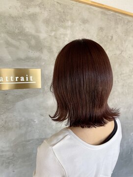 カミエ(kamie) ◎ブラウンベースのブリーチなしピンクブラウン 外ハネショート