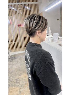 エタ(eta) 【eta】ハンサムショート×バレイヤージュ　　/ 金井