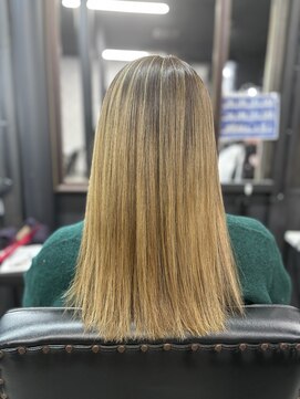 アローズ 荒尾店(arose) ハイトーンカラーと髪質改善