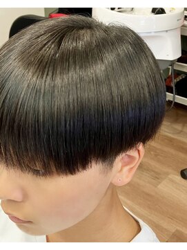 イング(ING) 縮毛矯正、ツーブロックマッシュ風