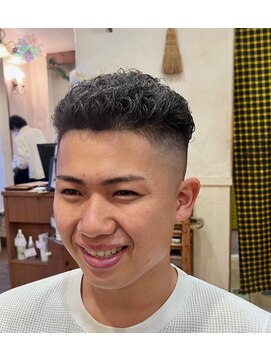 ベイブ ヘア メイク サロン(Babe hair make salon) フェードショートパーマ