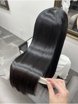 ラヴィリス バイ レム(Raviliss by rem) 艶髪