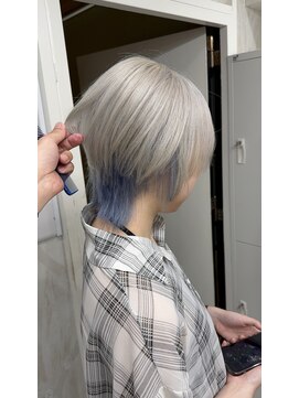 セレーネヘアーレイズ 梅田店(Selene hair Raise) ウルフカット/インナーカラー/ホワイトカラー/デザインカラー