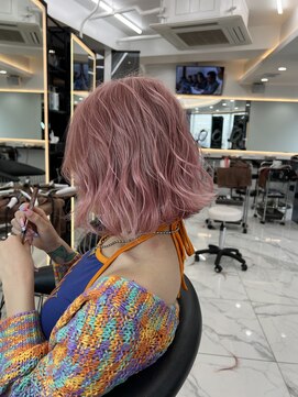 ラピス 渋谷本店(Lapis) ピンクラベンダーカラー/レイヤーボブ/ショートアレンジ