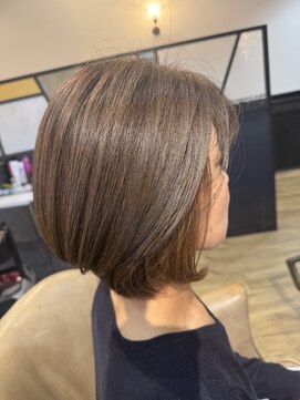 2席のみの美容室 アナイス(Anaiss) クラゲヘアー/小顔に見せるヘア/ココアベージュ/蟹江