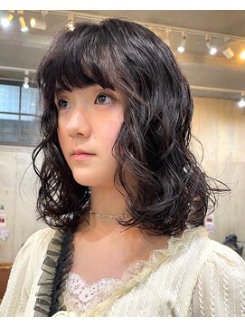 ナループロアオハナ(Nalu pu loa ohana) 朝楽パーマコテ巻き風パーマミディアムパーマ