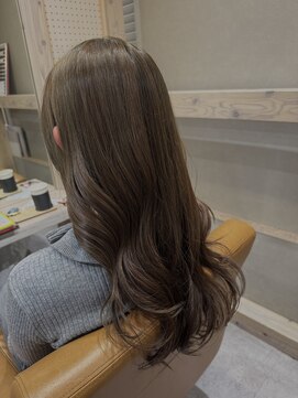 チュラトリート(CHURA TREAT) 透明感オリーブベージュ