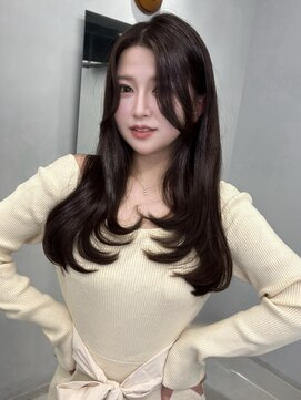 プリアバイポプルス 渋谷(pria by popls) ミディアムレイヤーハッシュカット顔周りレイヤーカット韓国ヘア