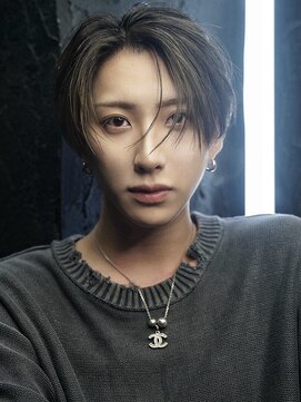 K Jingu 前下がりセンターパート