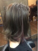 スイ(sui)&nbsp;暗めグレージュにインナーカラー