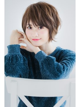 リル 8F 銀座(Rire) 【Rire-リル銀座-】斜めバング×耳かけ爽やかショート